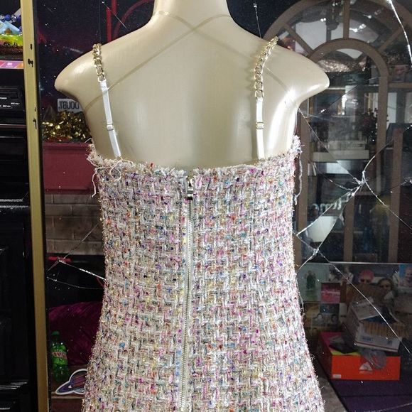 Dress - Picture 6 of 7